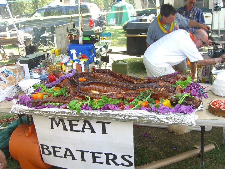 CIMG2251.JPG - Yes, Virginia, that is a whole pig. And this team STILL only came in second for presentation.