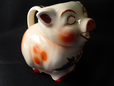 pig-right.jpg - Shawnee pig pitcher I sold on eBay