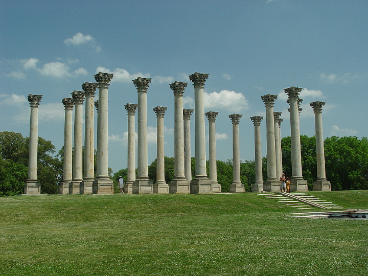 DSC01946.jpg - the Capitol Columns at the National Arboretum