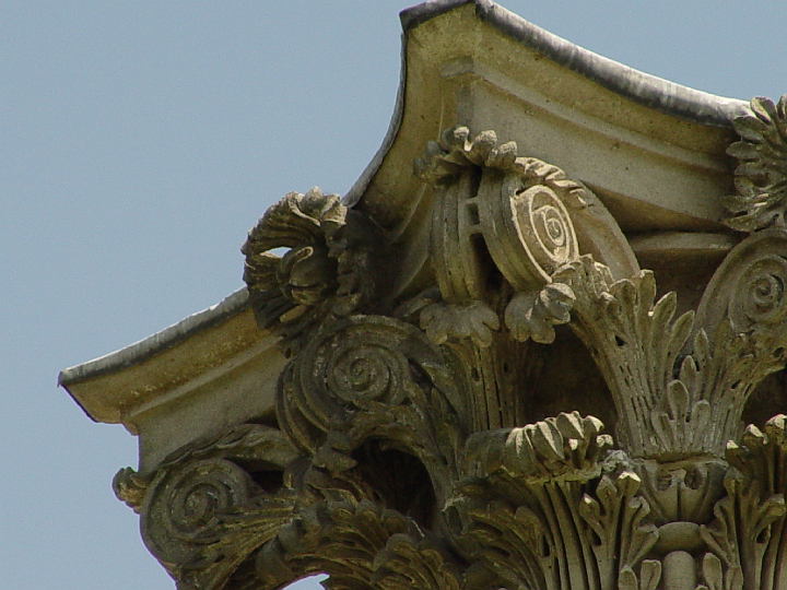 DSC01948.jpg - Close-up of the top of one of the Capitol Columns at the National Arboretum